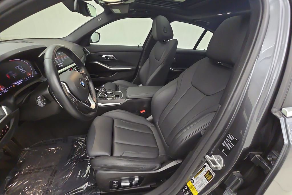 Certified 2021 BMW 330i xDrive Sedan w/ Driving Assistance Package image 12