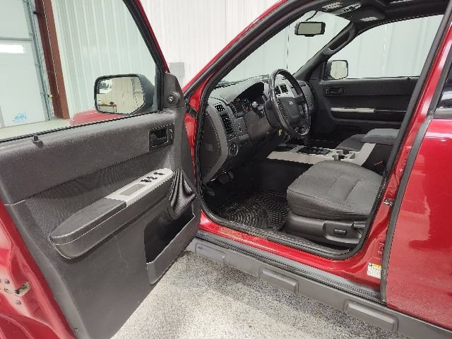 Used 2011 Ford Escape XLT w/ 202A Rapid Spec Order Code AWD/4WD image 12