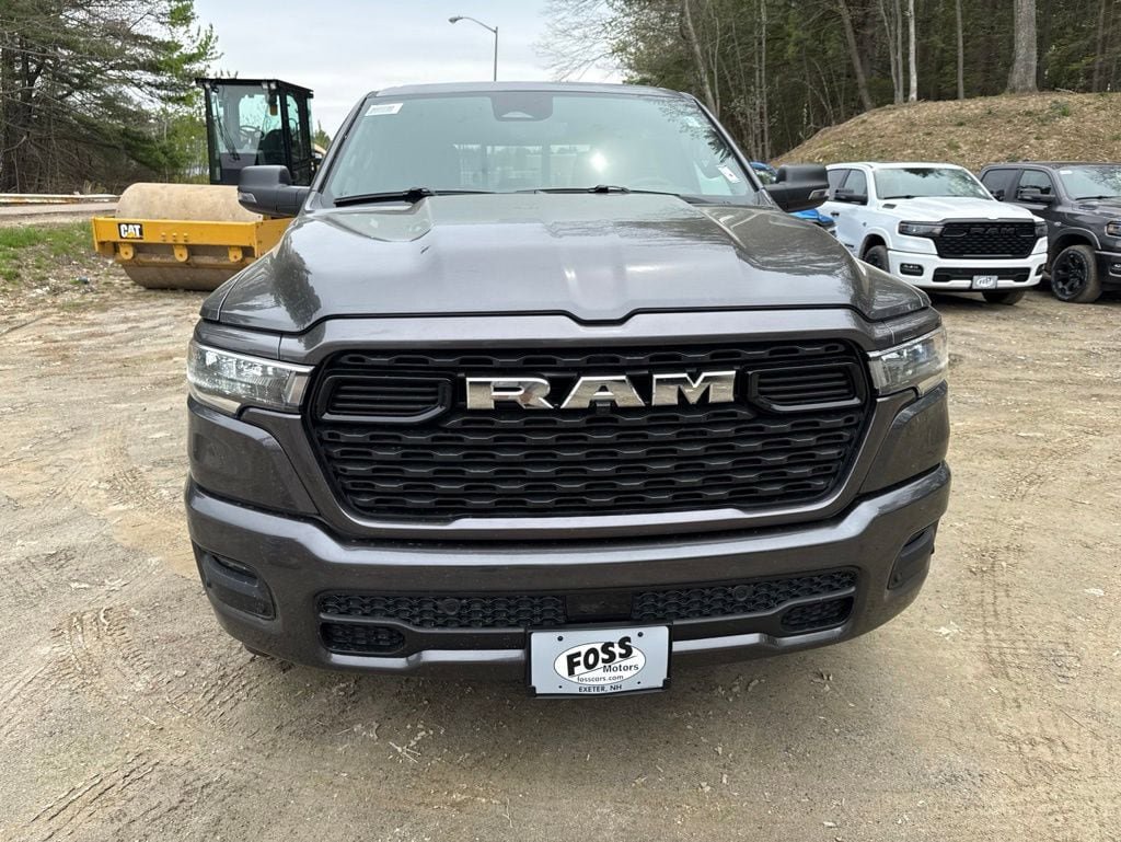 New 2026 RAM 1500 4x4 Crew Cab image 8