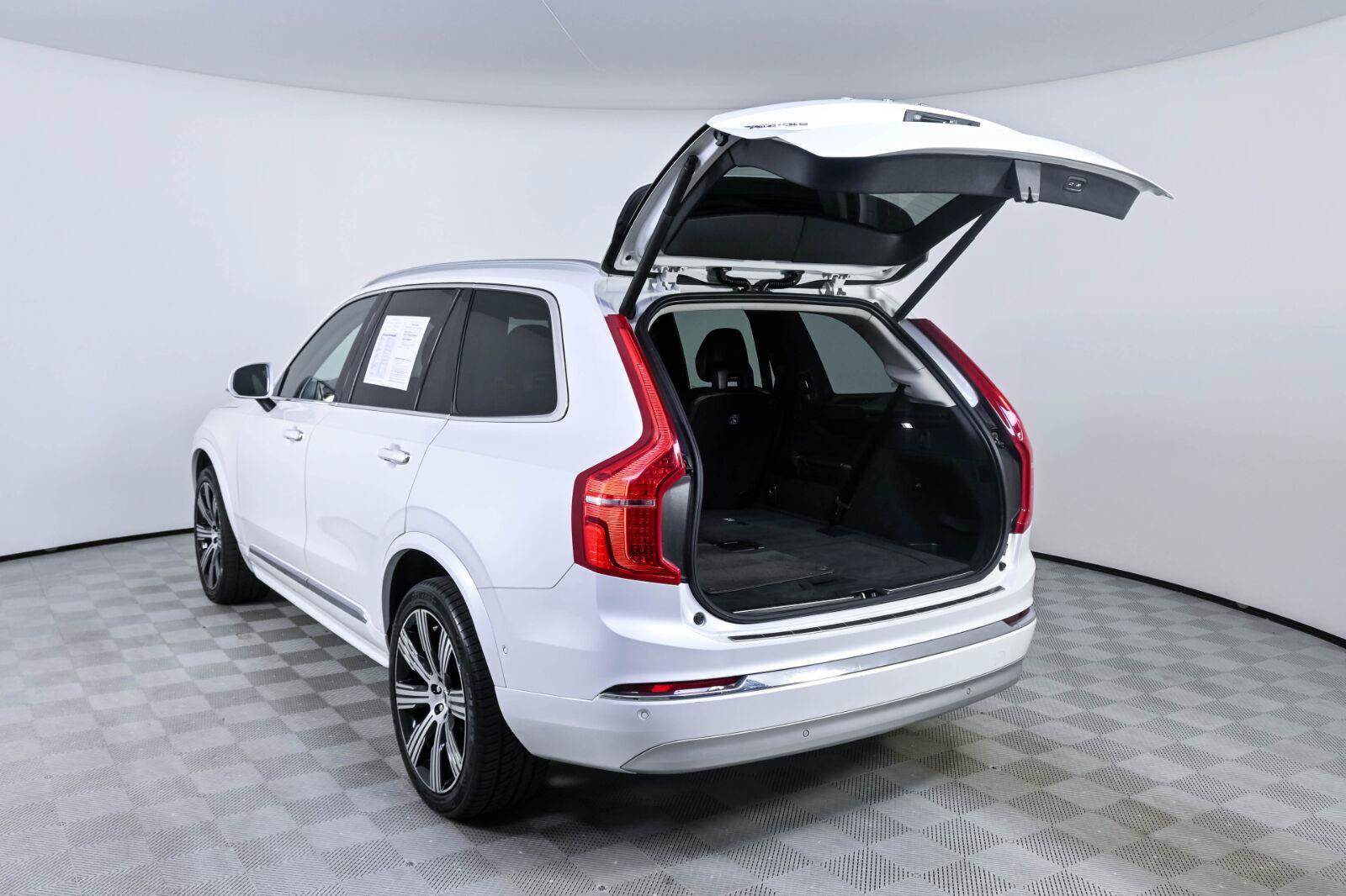 Used 2022 Volvo XC90 T6 Inscription w/ Advanced Package AWD/4WD image 31
