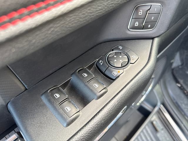 Used 2019 Ford Expedition Limited w/ Equipment Group 303A AWD/4WD image 27