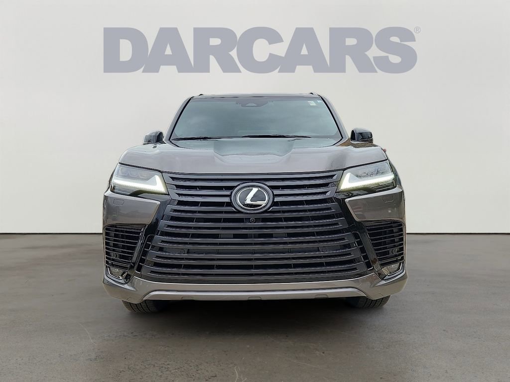Used 2025 Lexus LX 600 4WD w/ Luxury Package image 2