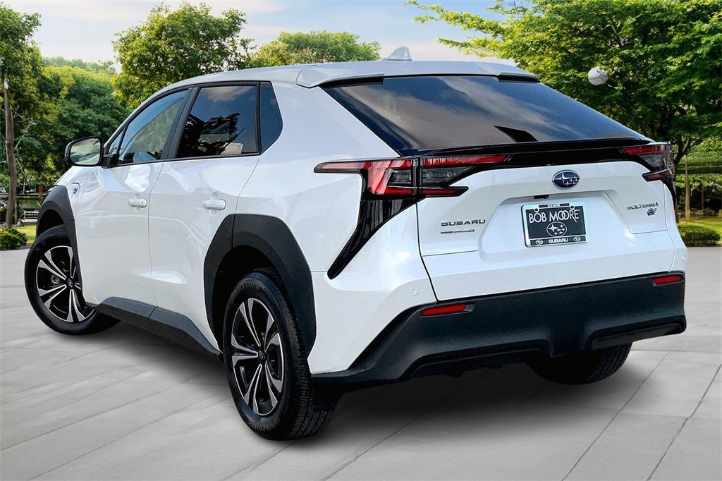 Used 2023 Subaru Solterra AWD image 4