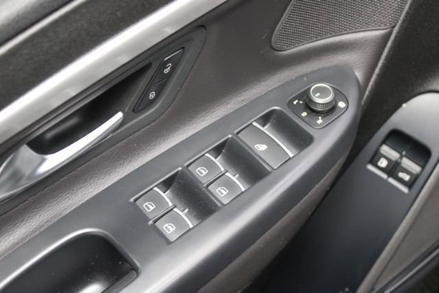 Used 2015 Volkswagen Eos Komfort image 11