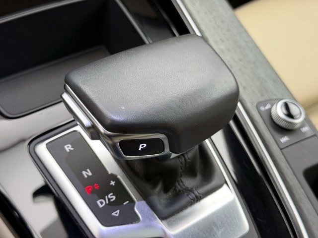 Used 2020 Audi A4 2.0T Premium Plus w/ Premium Plus Package AWD/4WD image 32