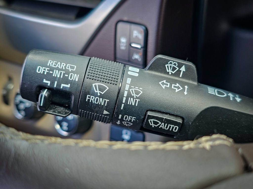 Used 2016 Chevrolet Tahoe LTZ AWD/4WD image 21