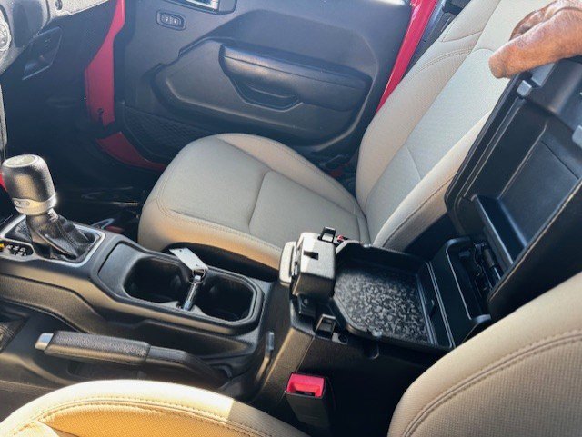 Used 2020 Jeep Gladiator Sport w/ Quick Order Package 24S image 24