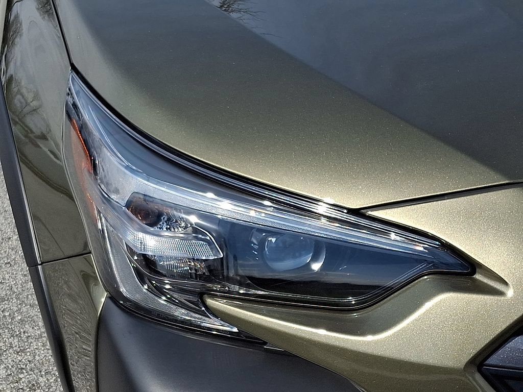 Used 2025 Subaru Outback Premium AWD/4WD image 10