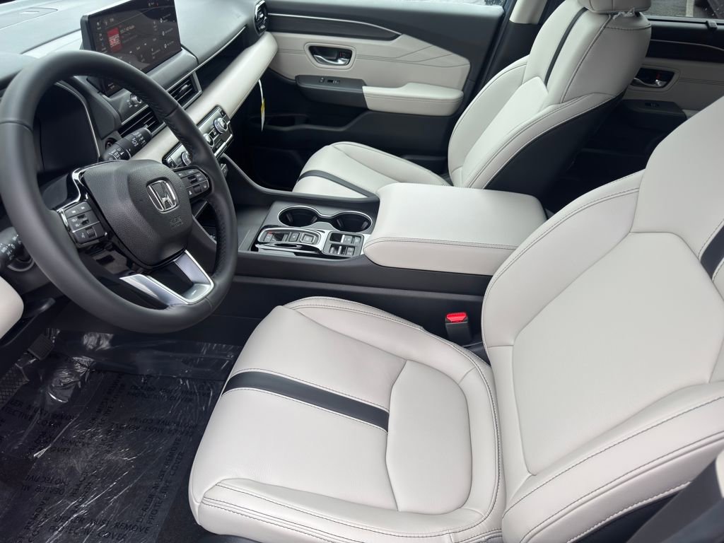 New 2026 Honda Pilot Touring image 8