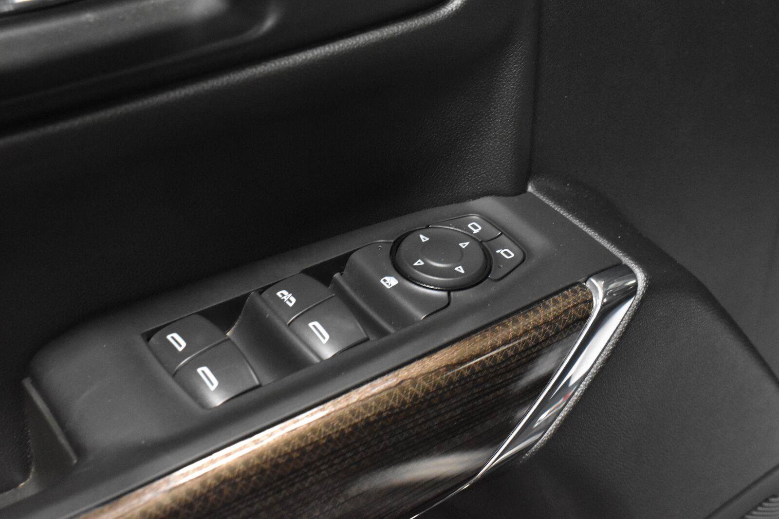 Used 2021 Chevrolet Silverado 1500 LT Trail Boss w/ Convenience Package II AWD/4WD image 10