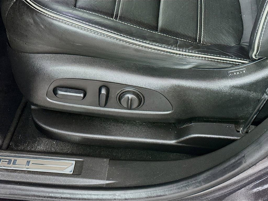 Used 2017 GMC Acadia Denali w/ Technology Package image 23