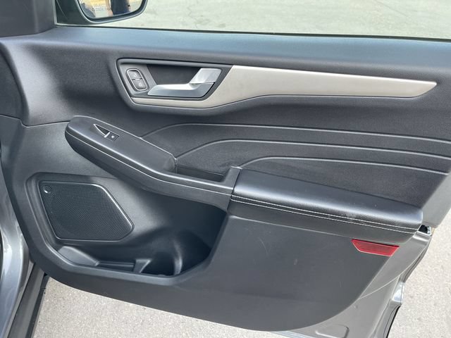 Used 2021 Ford Escape SE w/ Convenience Package AWD/4WD image 16