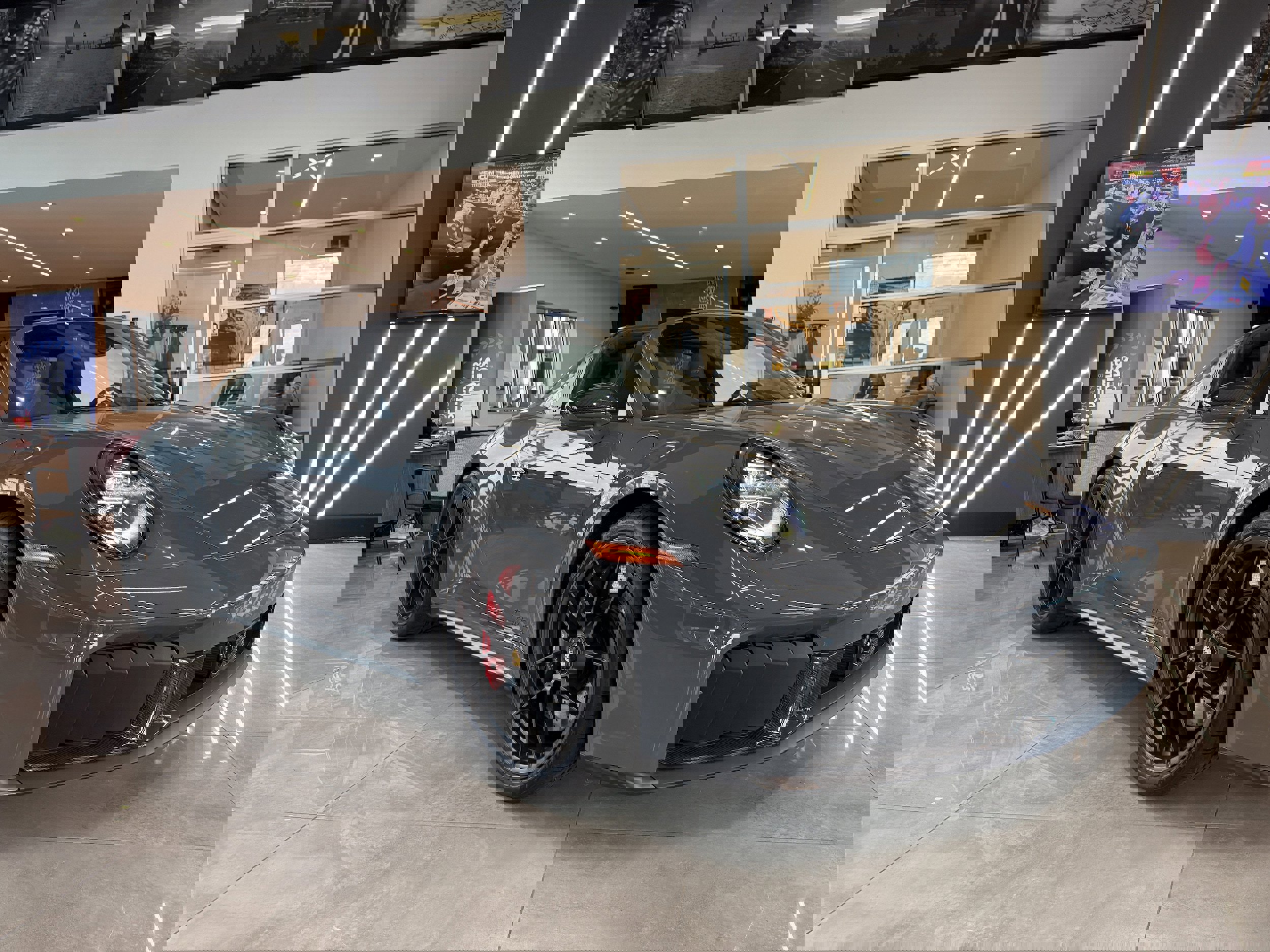 Used 2026 Porsche 911 Targa 4 GTS AWD/4WD image 8