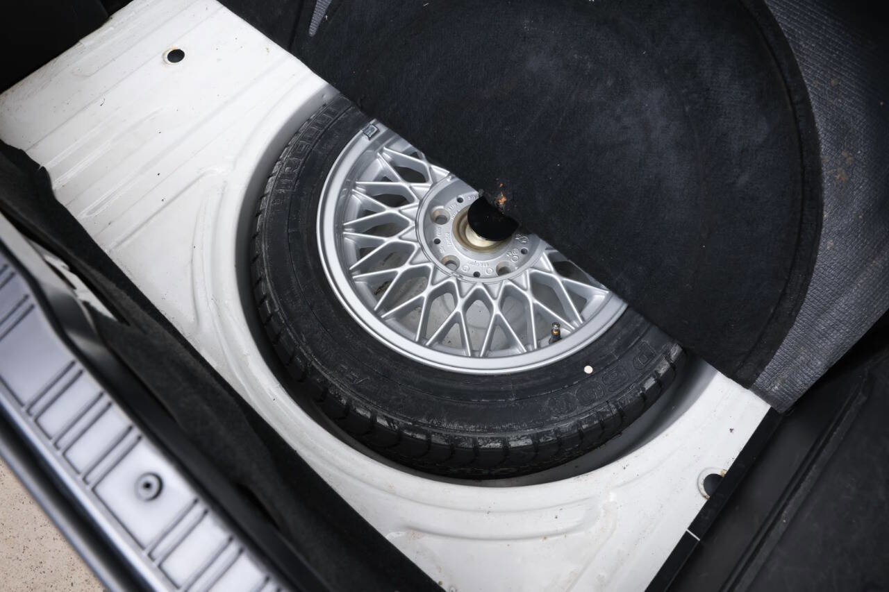 Used 1988 BMW M3 Coupe image 92