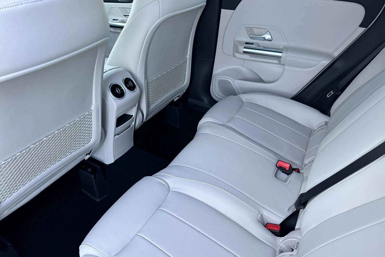 New 2026 Mercedes-Benz GLA 250 image 27