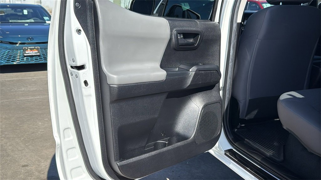 Used 2023 Toyota Tacoma SR image 15