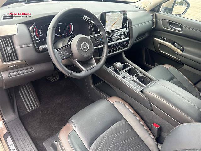 Certified 2025 Nissan Pathfinder Platinum w/ Cargo Package FWD image 16
