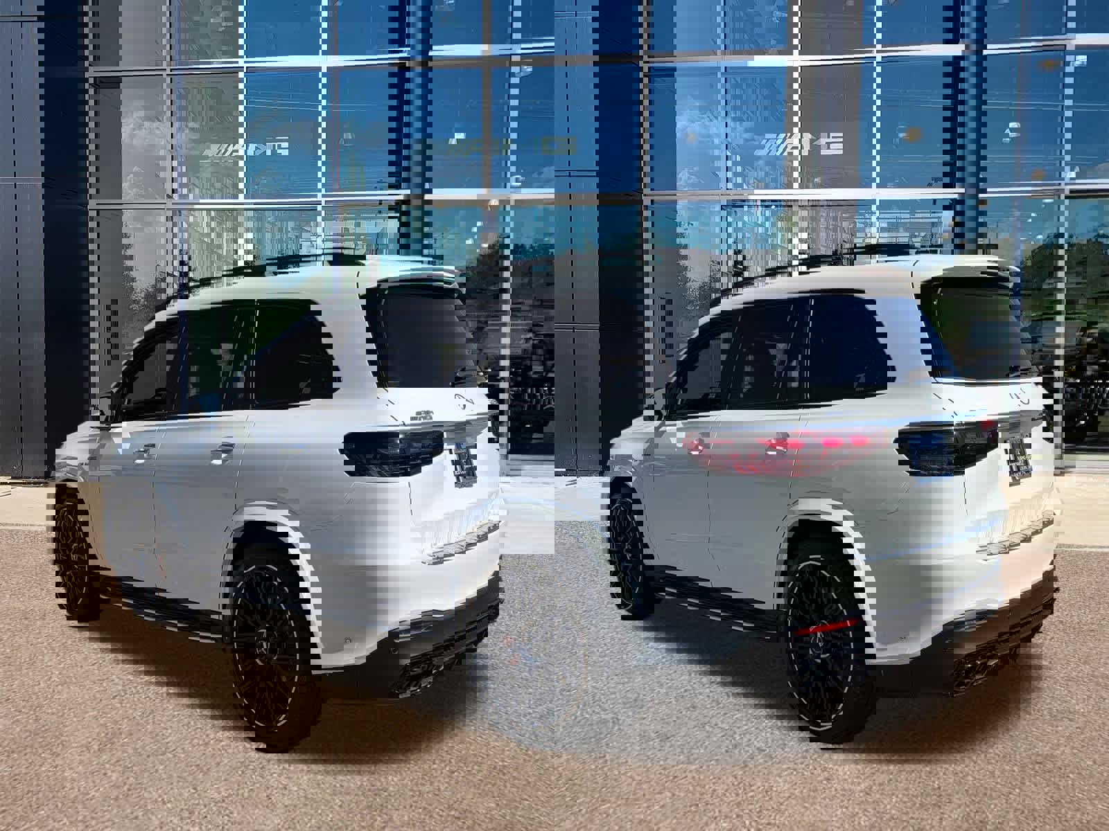 New 2026 Mercedes-Benz GLS 63 AMG 4MATIC image 7