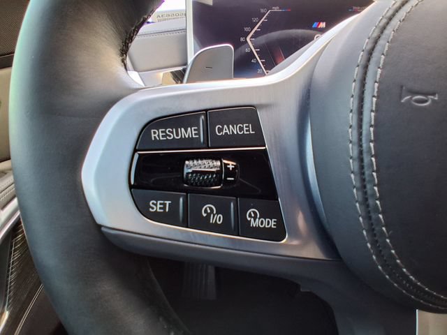 Used 2025 BMW X6 xDrive40i w/ Parking Assistance Package AWD/4WD image 12