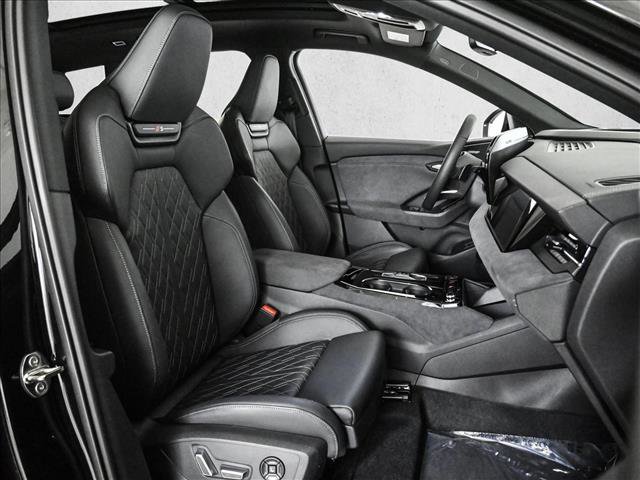 Certified 2025 Audi SQ6 e-tron Prestige w/ Black Optic Package image 22