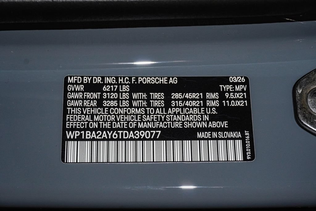 New 2026 Porsche Cayenne Coupe AWD/4WD image 30
