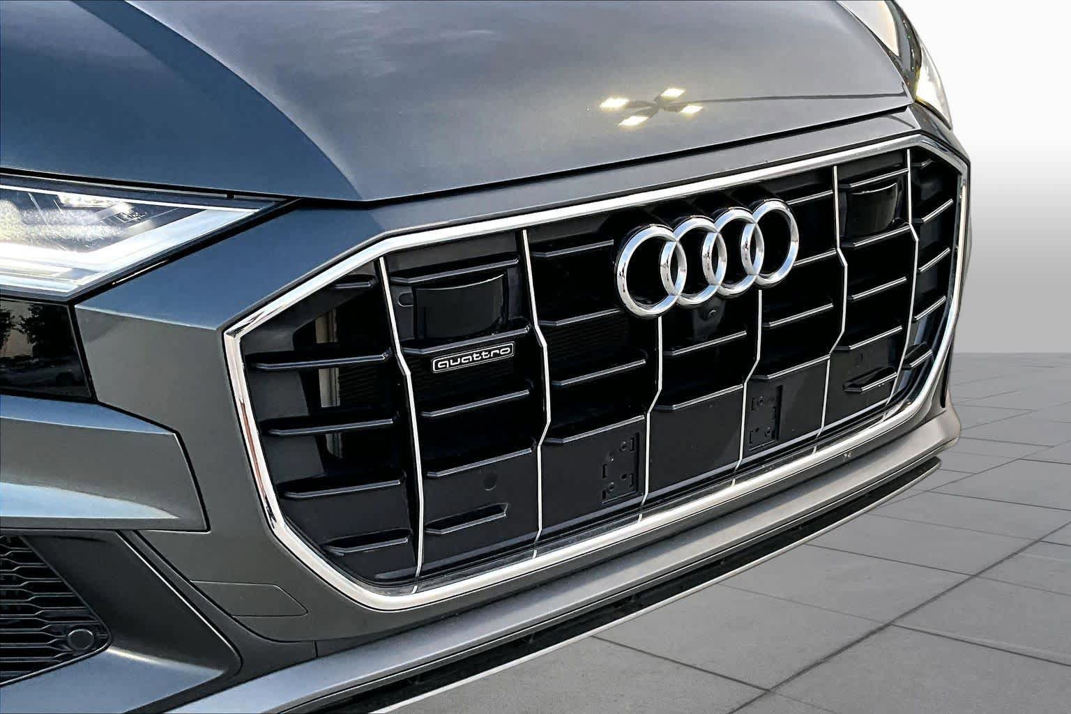 Used 2022 Audi Q8 Premium Plus w/ Premium Plus Package AWD/4WD image 39