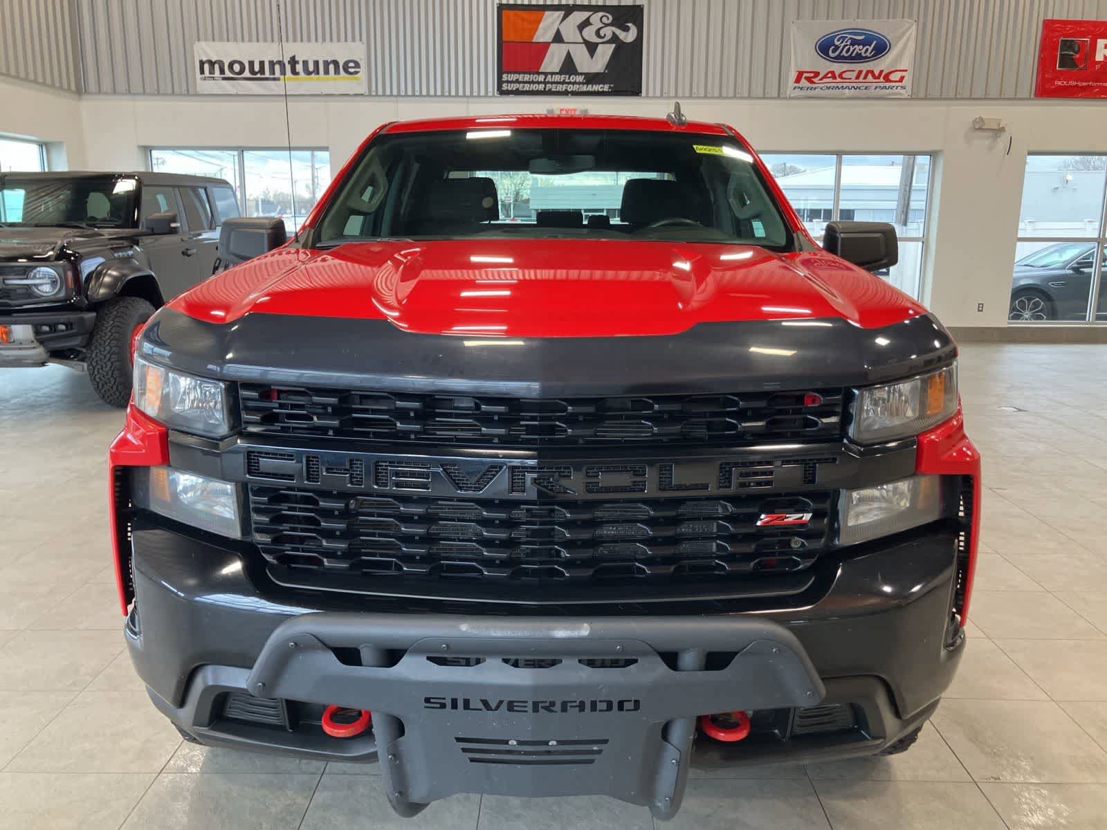 Used 2019 Chevrolet Silverado 1500 Custom Trail Boss w/ Custom Convenience Package AWD/4WD image 2