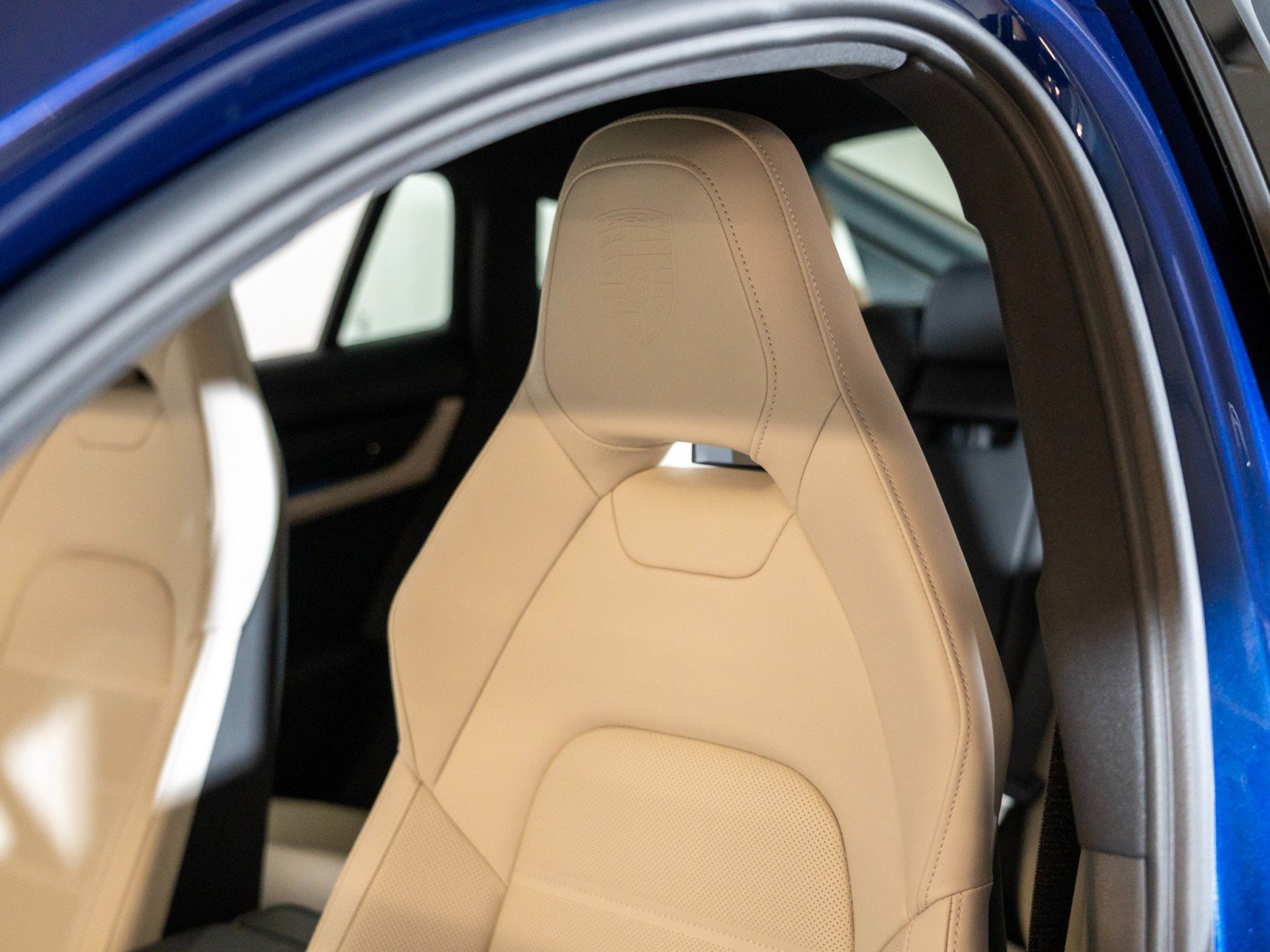 New 2026 Porsche Panamera 4 AWD/4WD image 13