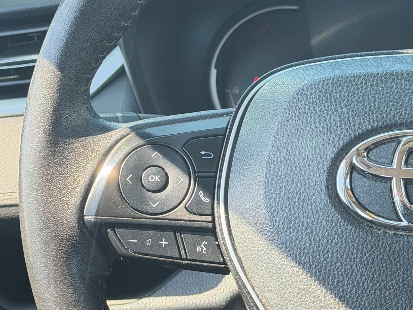 Certified 2023 Toyota RAV4 XLE Premium FWD image 20
