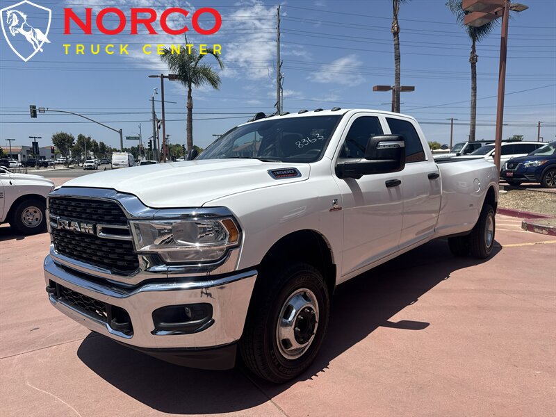 Used 2024 RAM 3500 Tradesman w/ Towing Technology Group AWD/4WD image 4