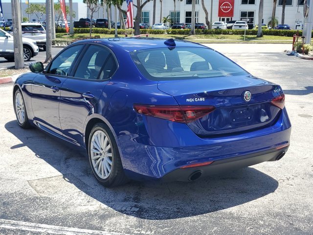Used 2022 Alfa Romeo Giulia Sprint image 5