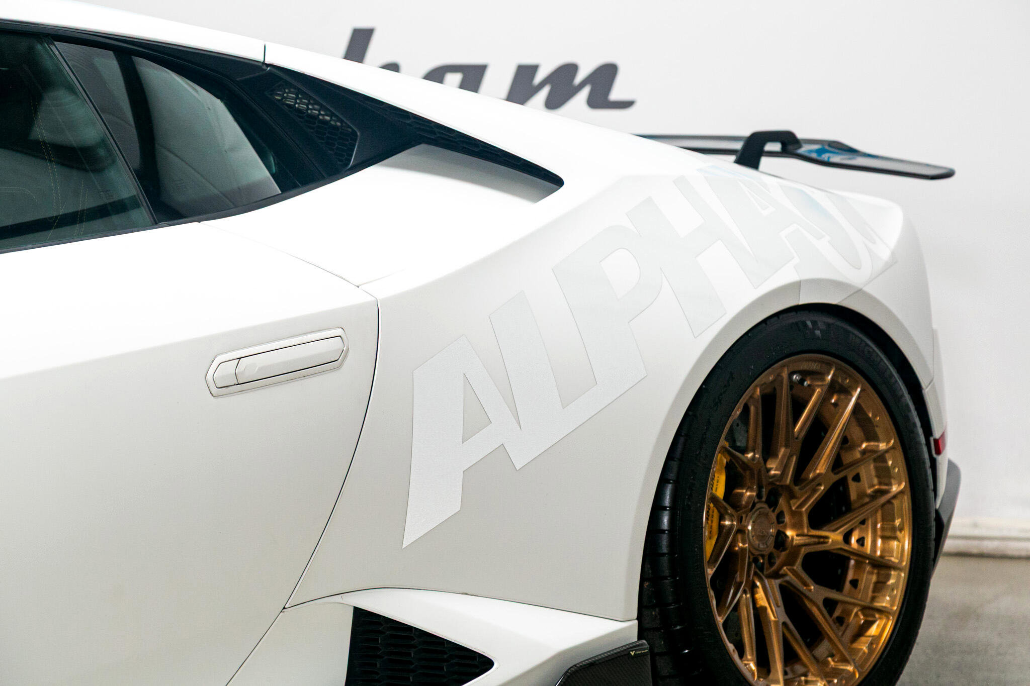 Used 2015 Lamborghini Huracan LP 610-4 image 34