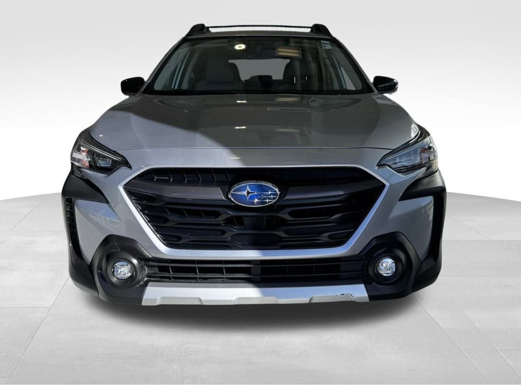 Used 2024 Subaru Outback Limited image 2