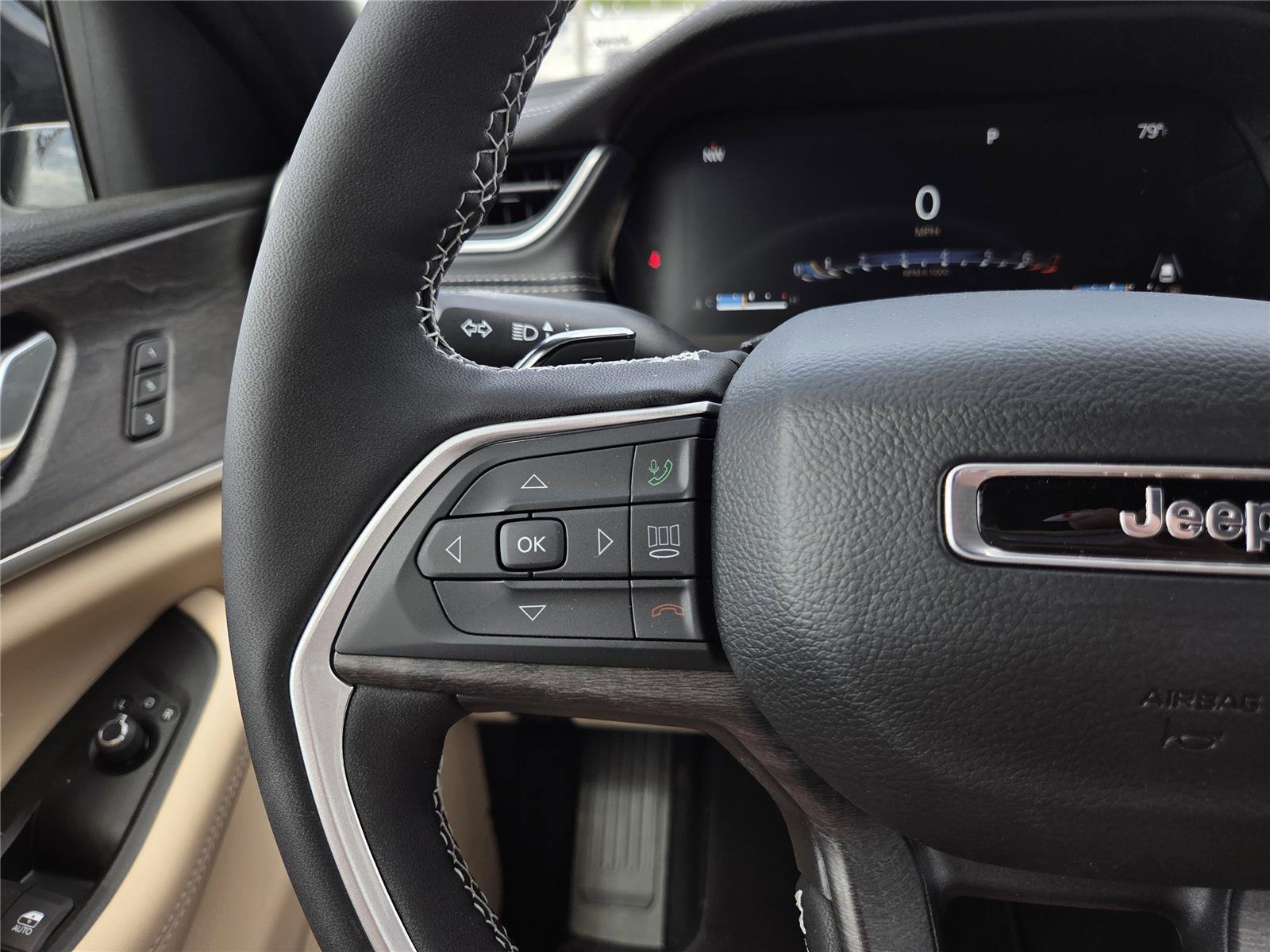 New 2025 Jeep Grand Cherokee Limited w/ Trailer Tow Package image 60