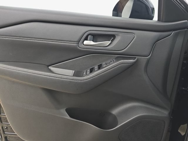 Used 2026 Nissan Rogue Dark Armor AWD/4WD image 26