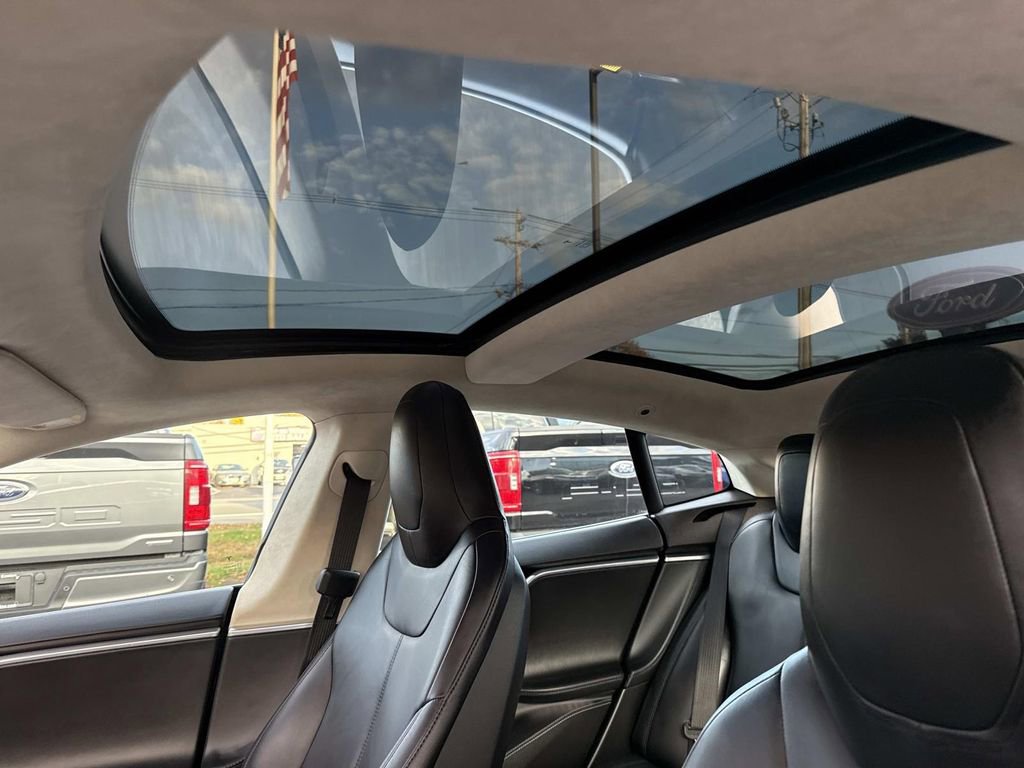 Used 2014 Tesla Model S image 22
