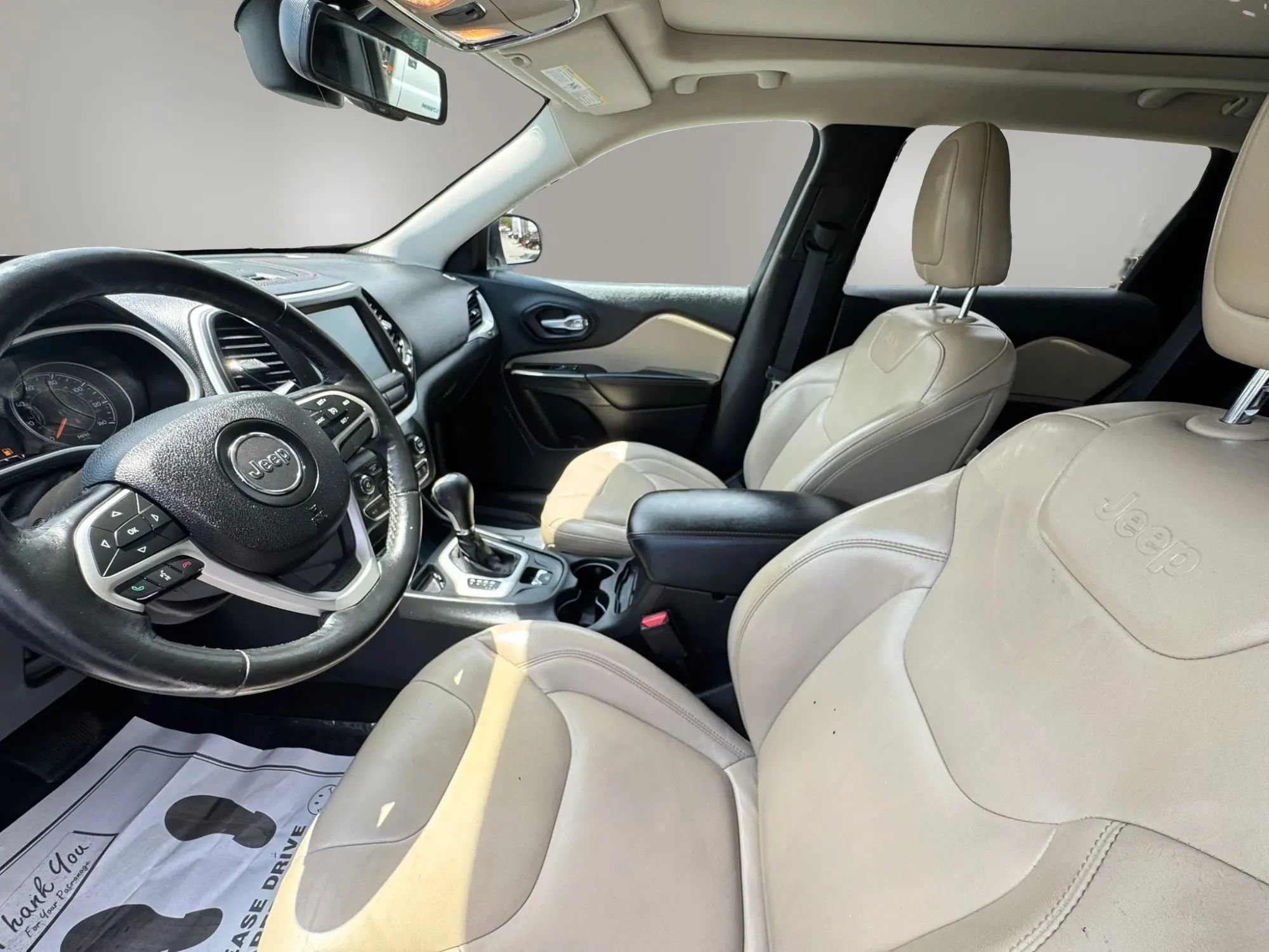 Used 2015 Jeep Cherokee Limited FWD image 10