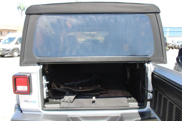 Used 2023 Jeep Wrangler Unlimited AWD/4WD image 38