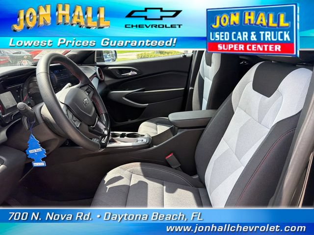 Used 2026 Chevrolet Trax RS FWD image 18