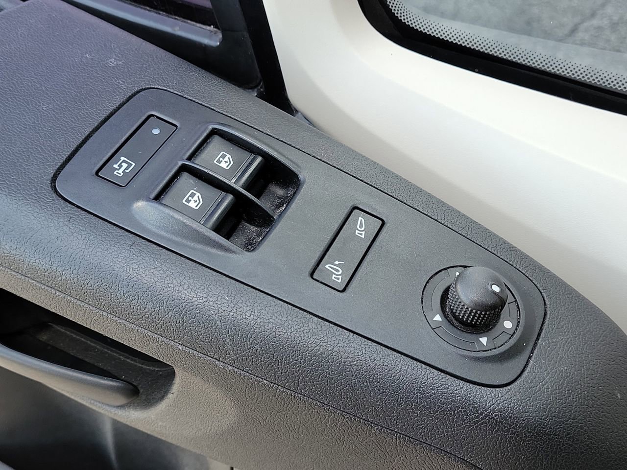 Used 2021 RAM ProMaster 1500 w/ Convenience Group image 22