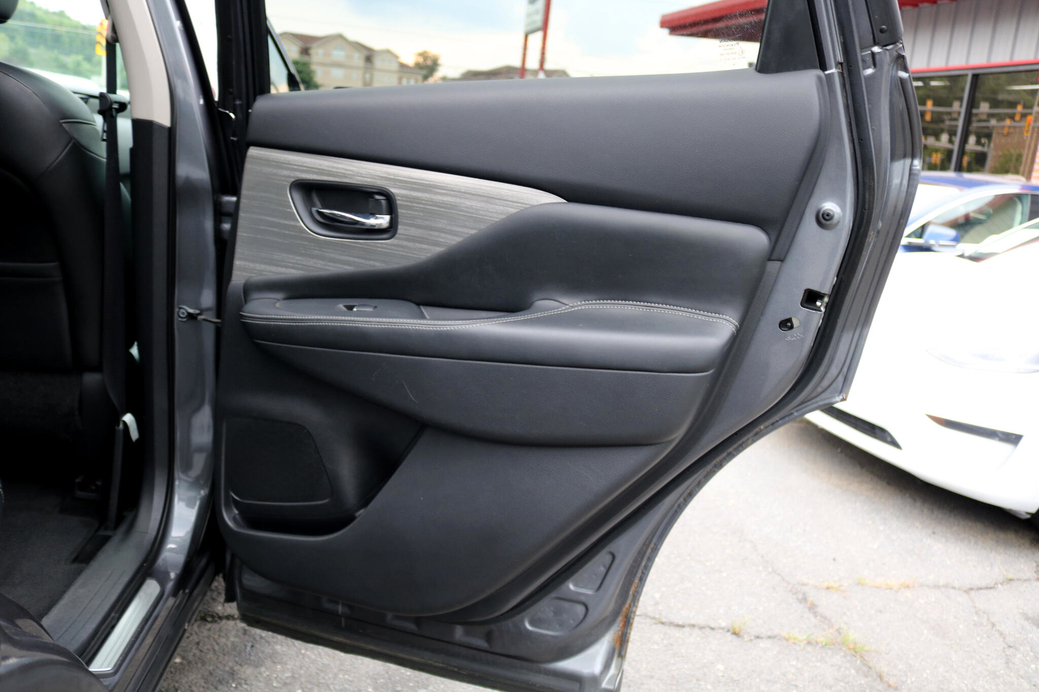 Used 2015 Nissan Murano SL w/ SL Technology Package image 41