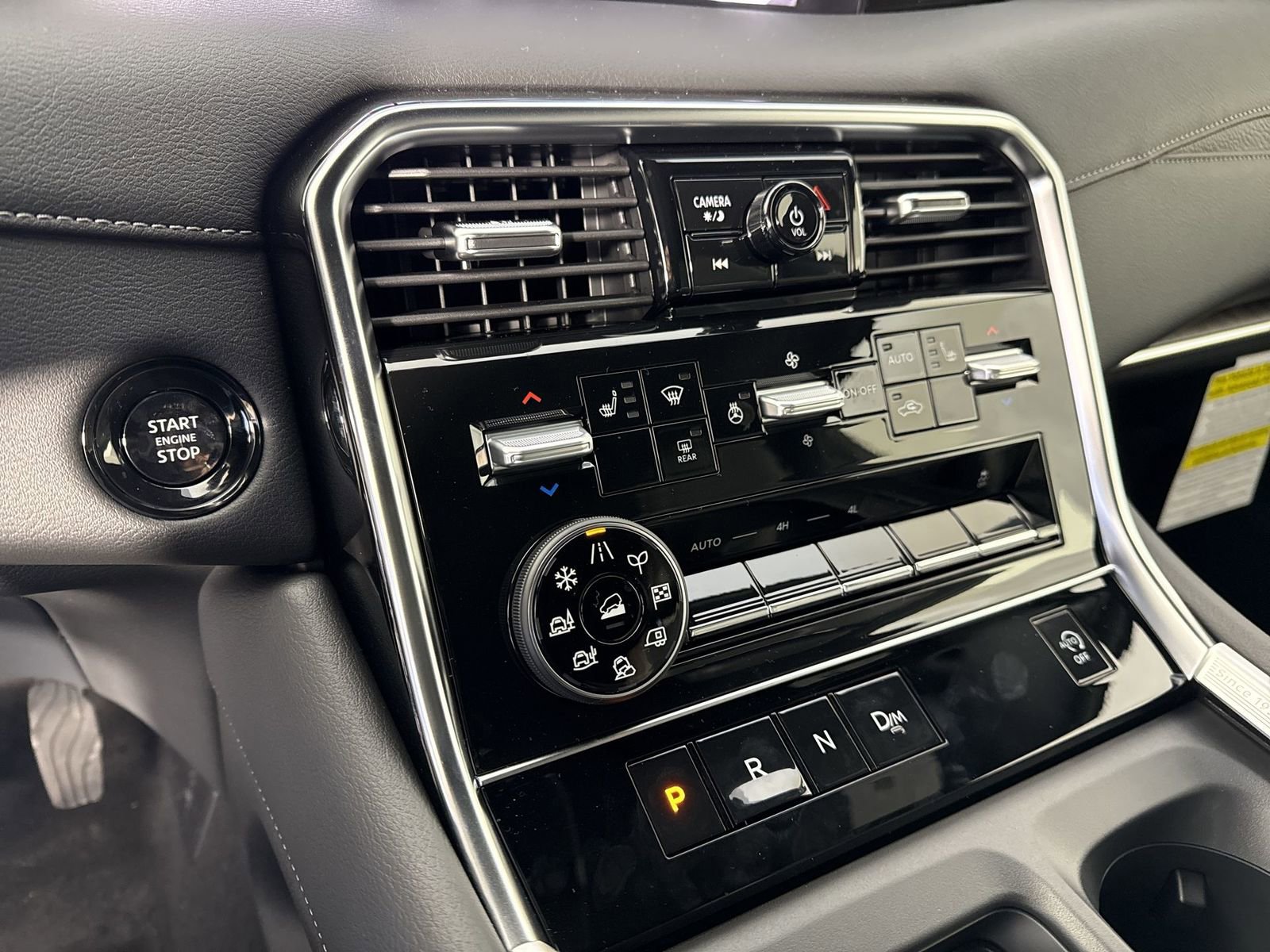 New 2026 Nissan Armada SL w/ Captain's Chari Seat Package image 10