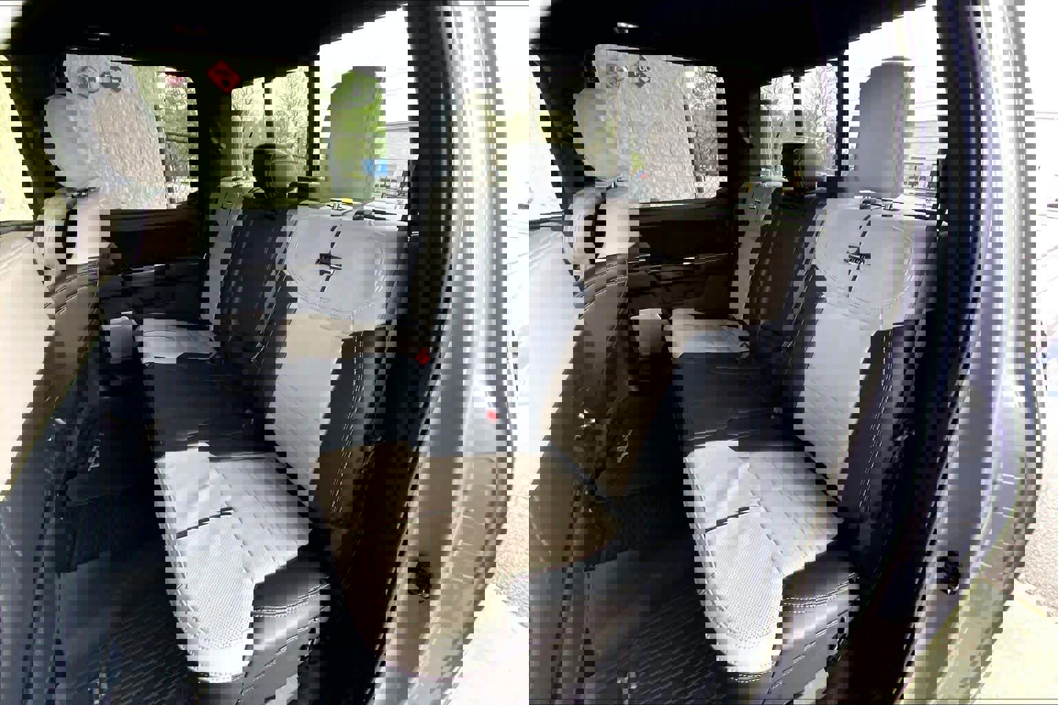 Used 2022 Ford F150 Lightning Platinum image 20