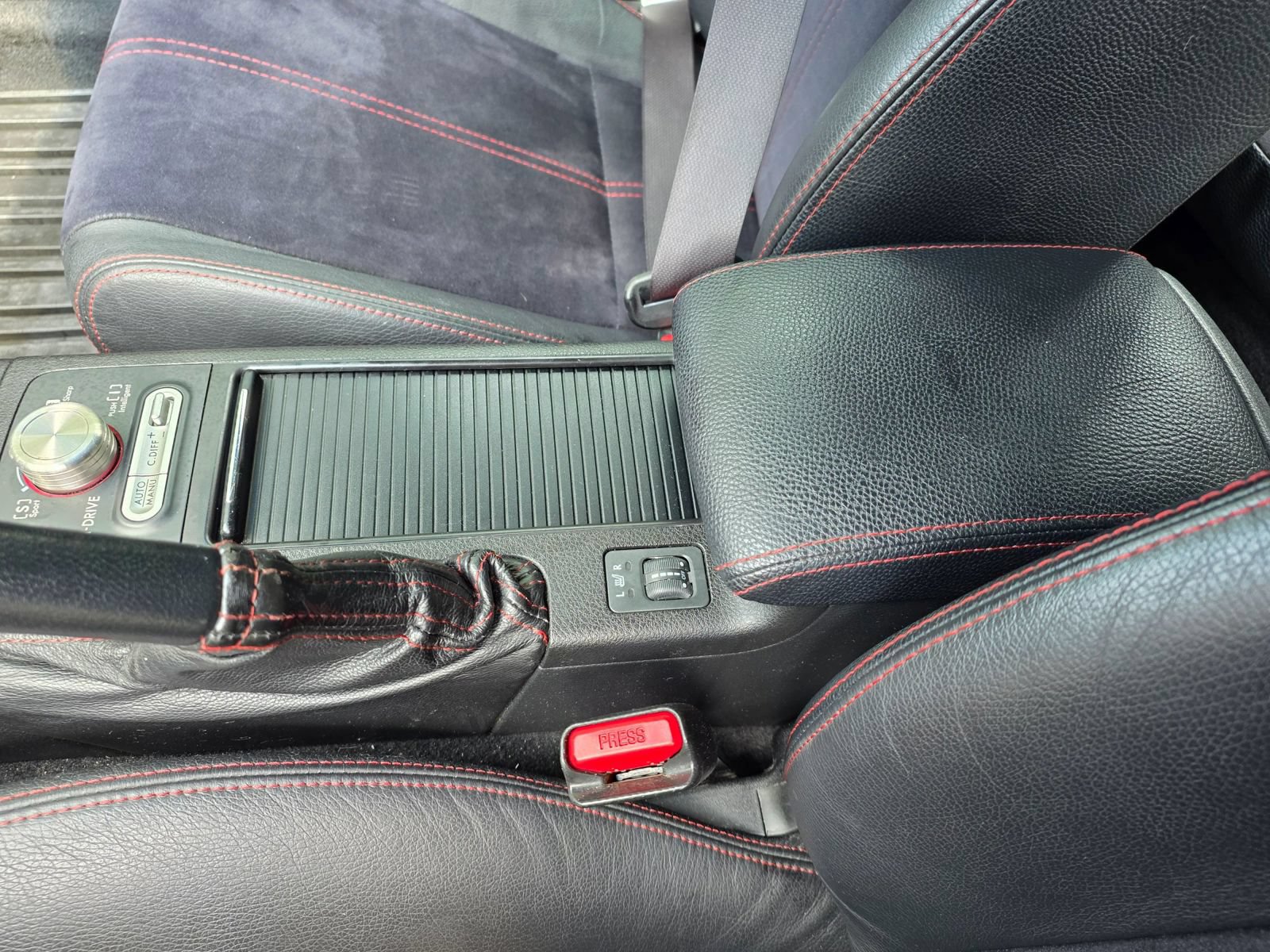 Used 2013 Subaru Impreza WRX STI AWD/4WD image 44