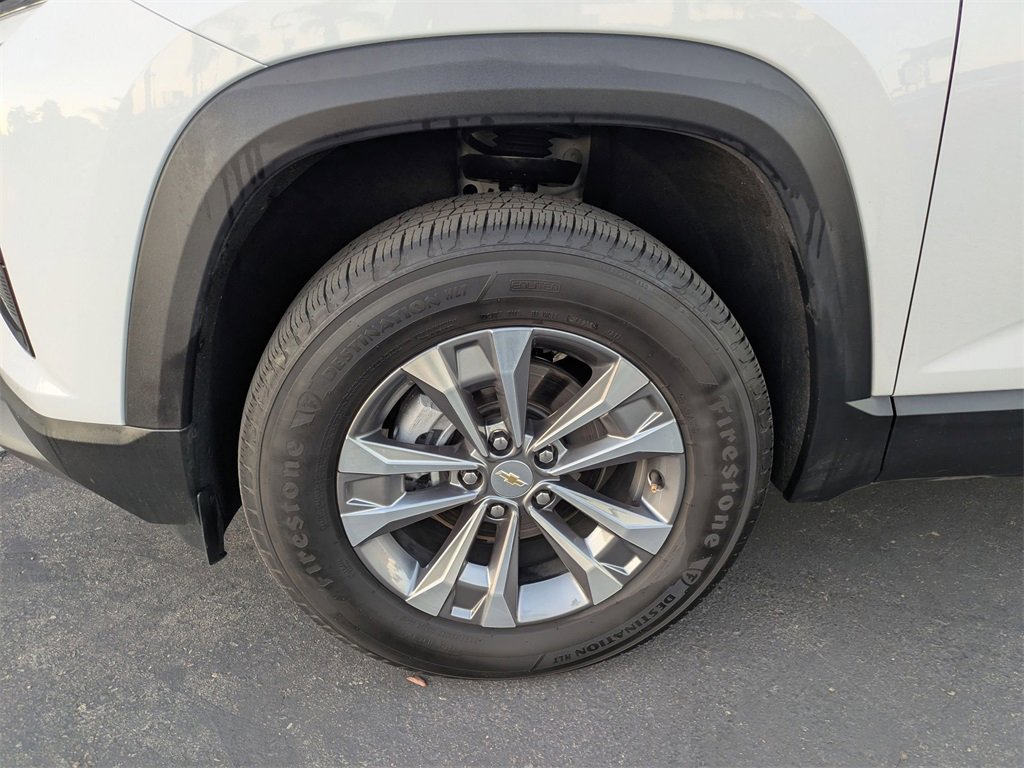 Used 2025 Chevrolet Equinox LT image 13