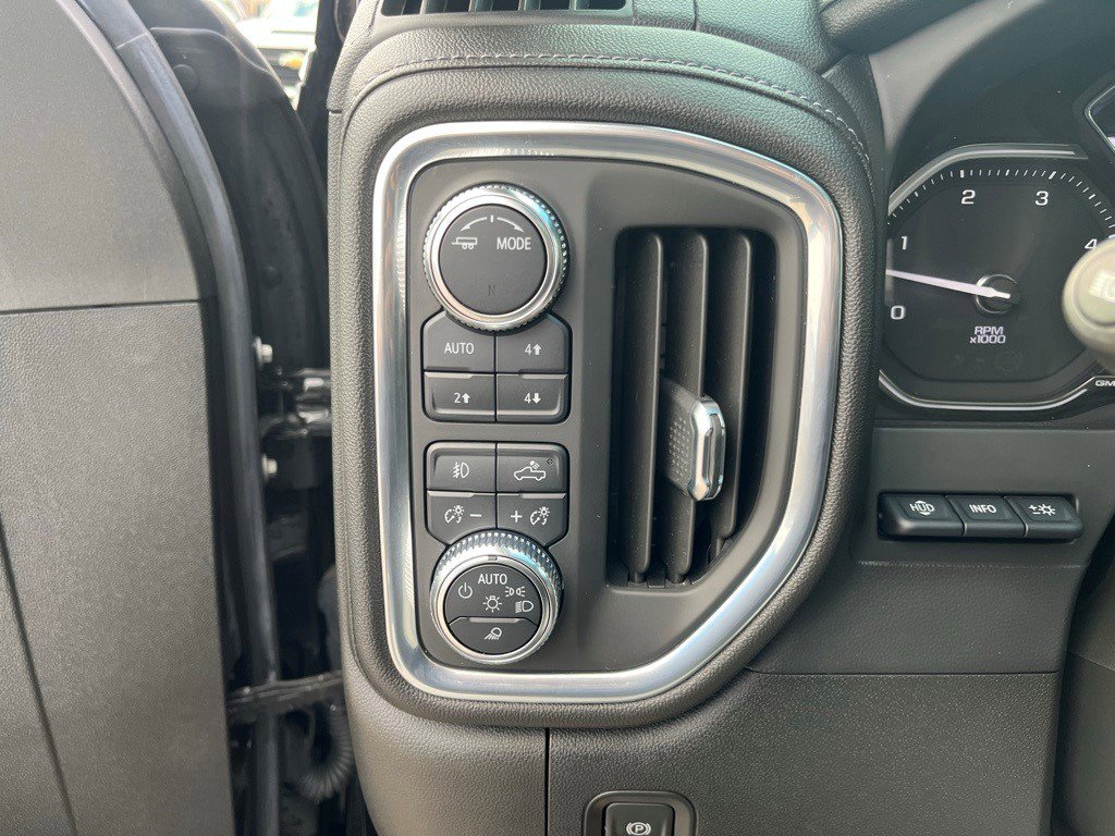 Certified 2021 GMC Sierra 3500 Denali w/ Denali Ultimate Package image 14