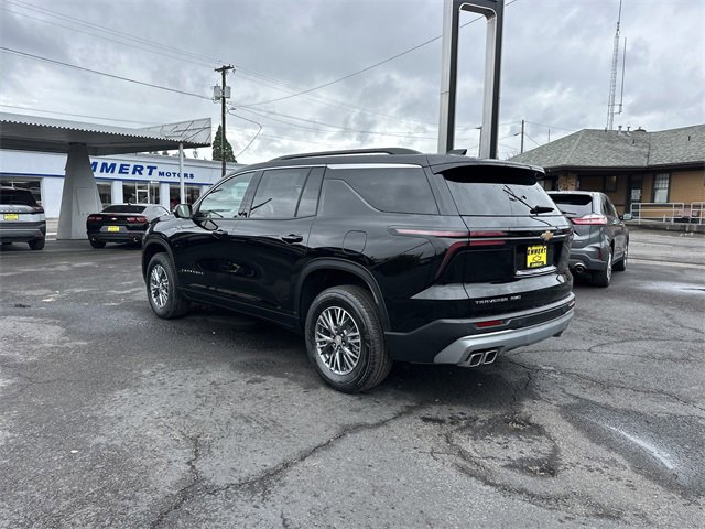 New 2025 Chevrolet Traverse LT w/ Driver Confidence Package image 3