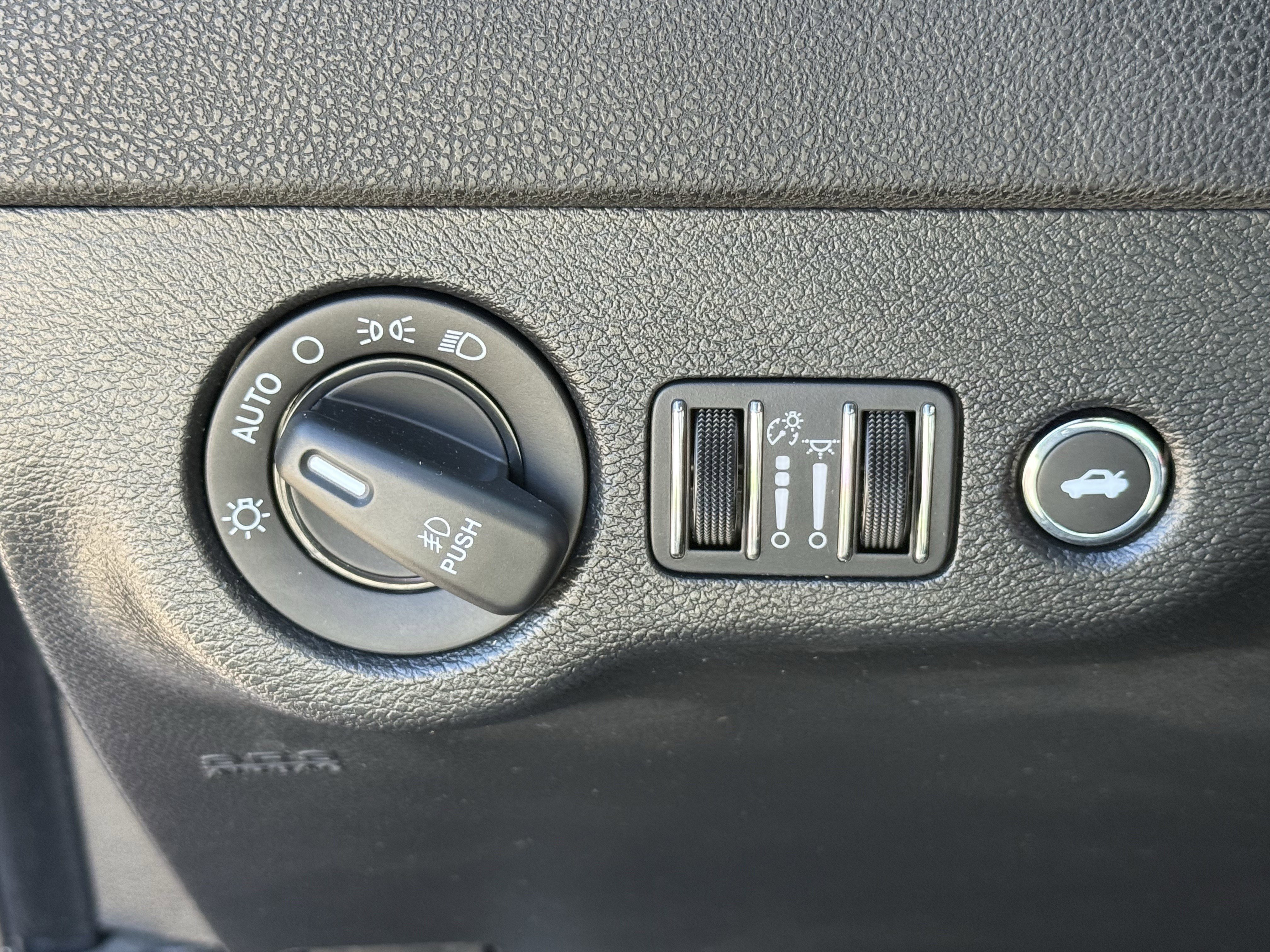 Used 2022 Dodge Charger GT w/ Blacktop Package image 25