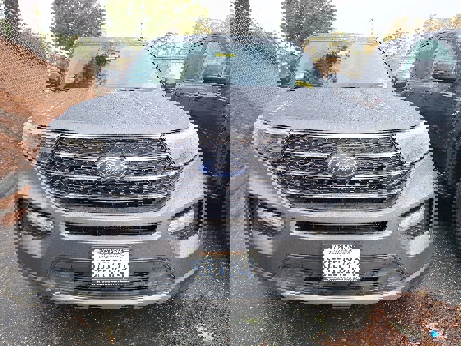 Used 2022 Ford Explorer XLT w/ Equipment Group 202A image 2