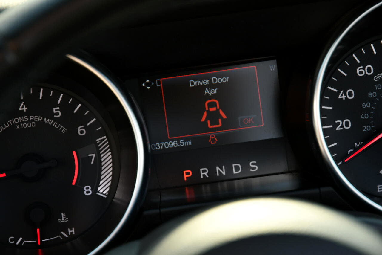 Used 2023 Ford Mustang Premium image 11